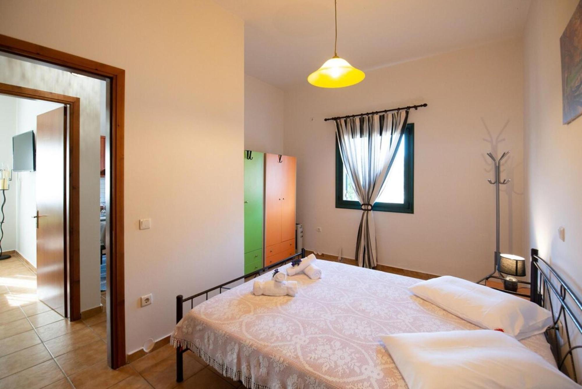 Peroulakis Traditional House Holiday home Afrata